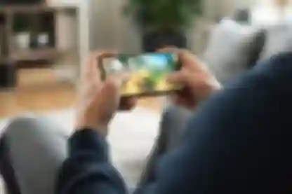 AppLovin suočen s tužbom zbog navodnog prikazivanja neprimjerenih oglasa djeci